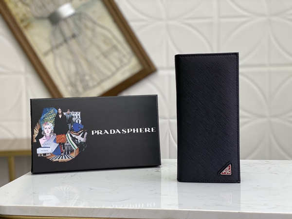 プラダ財布コピー正面デザイン